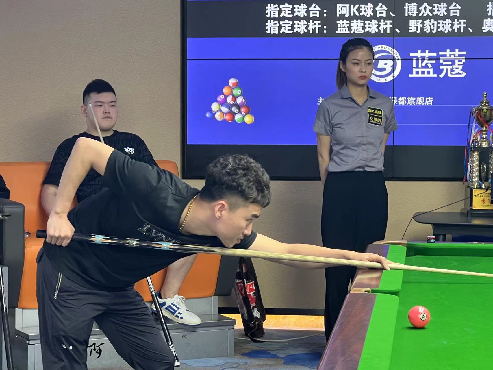 并在国内外 并在国内外